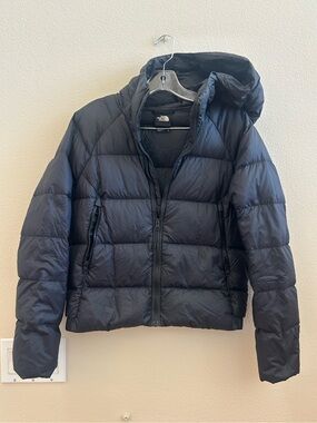 The North Face Black Hooded Puffer Down Jacket Small